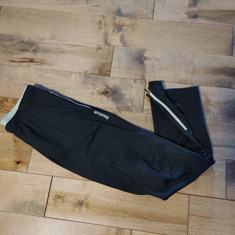 Reebok men's Sweatpants Black‎ size Small